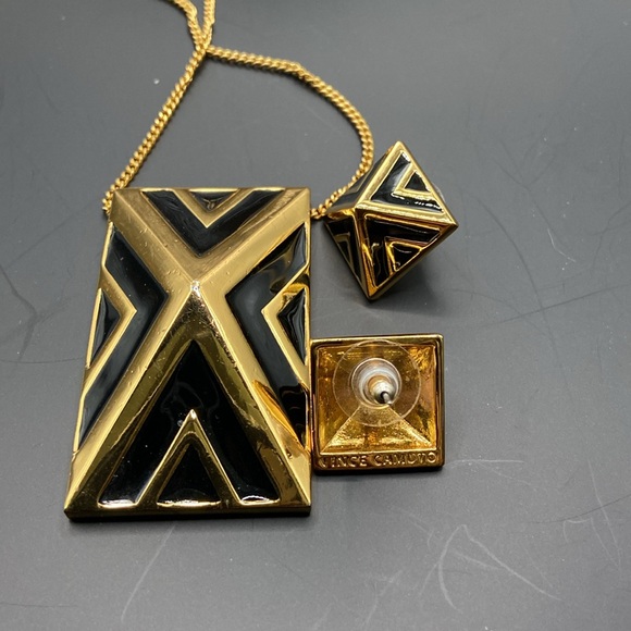 Vince camuto earrings and necklace bought separately - Picture 2 of 2
